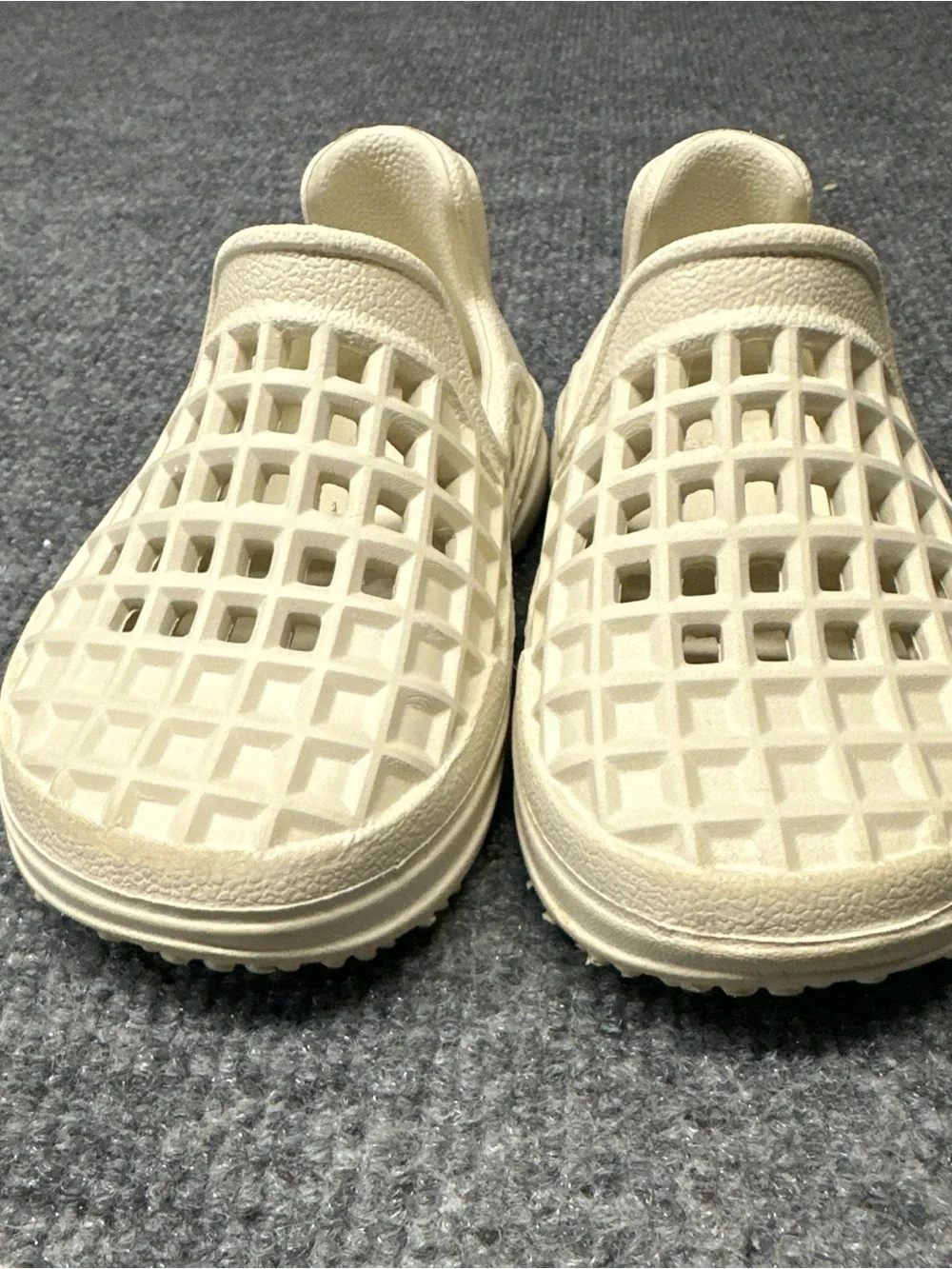 Kids Slip-On Sandals in Off-White Cream